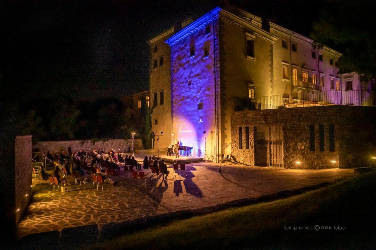 Vila Vipolze - Rooms & J. Suites Εξωτερικό φωτογραφία